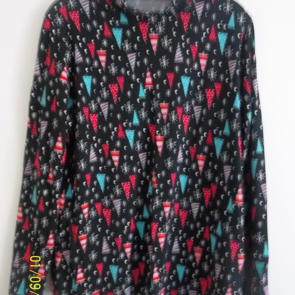 Time and Tru Size XL (16-18) Long Sleeve Mock Turtleneck Winter Print T-Shirt